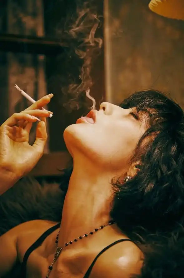 国自产精品手机在线视频_18禁区美女免费观看网站_24小时日本在线观看完整版
